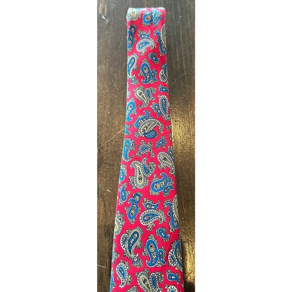 Saks Fifth Avenue Vintage 100% Silk Paisley Neck Tie Men's Made In USA Red Blue - Picture 4 of 8